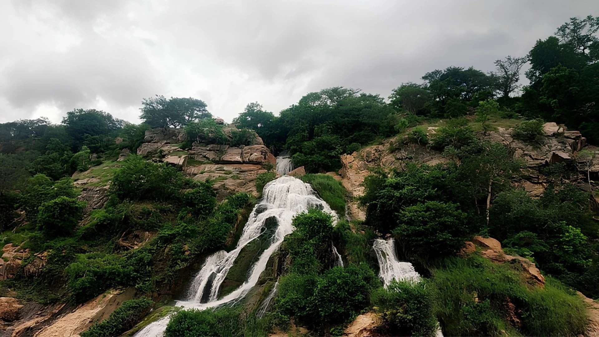 Chunchi Falls
